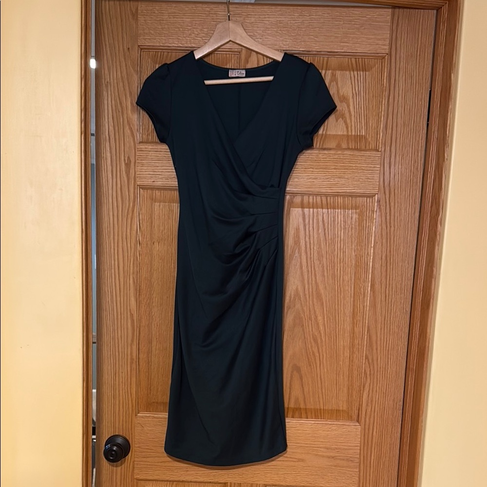 Elegant dark green Dress